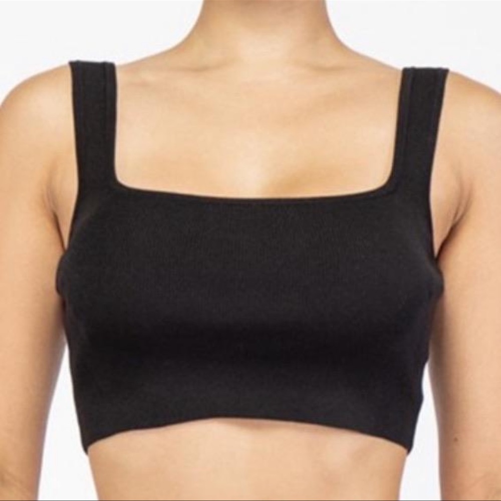 Solid crop top